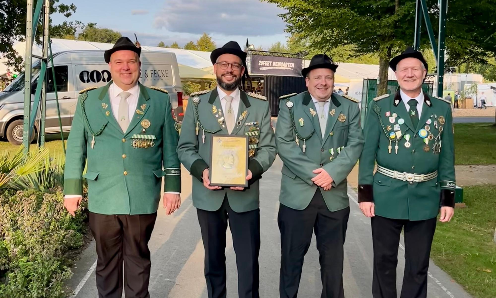 Hochmeisterplakette für Eltens Jungschützen